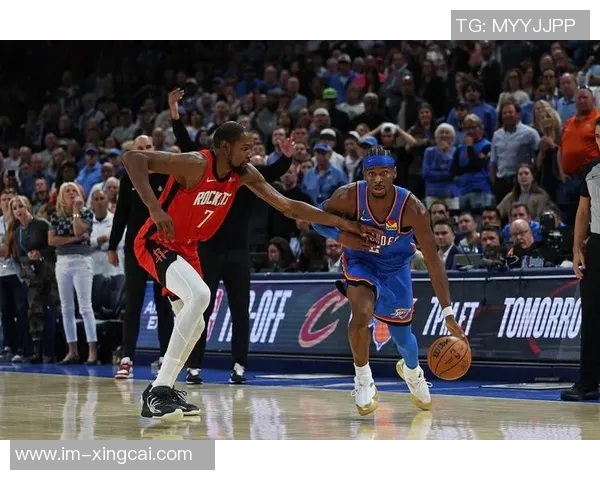 阿门谈战术调整：通过转移球破解对手包夹杜兰特的防守策略